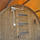 Односекционная баня-бочка «Домовой» 1,9 метра: описание комплектаций, цены, фото